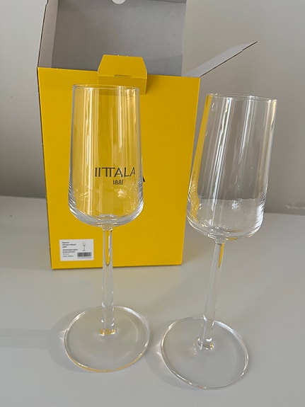 Iittala Essence kuohuviinilasit