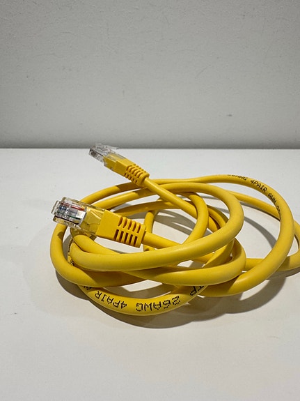 Keltainen Ethernet-kaapeli UTP Cat5e / Cat6 verkkokaapeli RJ45 (n. 1.5m)