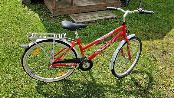 Hyvä 3v 26" pyörä