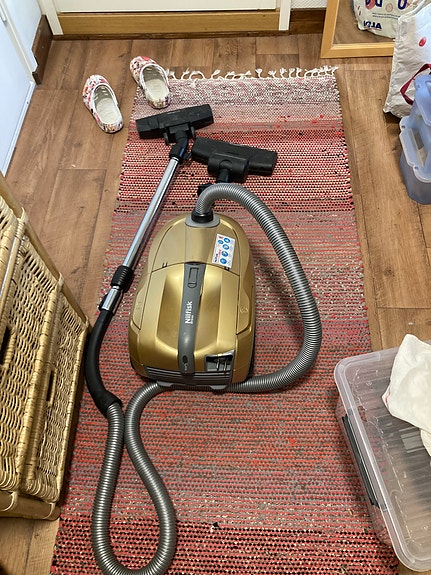 Nilfisk Bravo Power Pet Pack pölynimuri