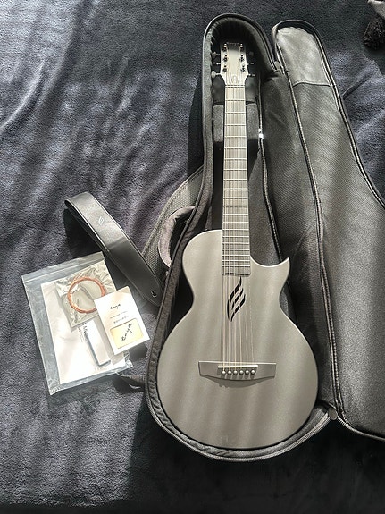 Enya Nova Go Carbon Fibre Acoustic Guitar, 1/2 Size.