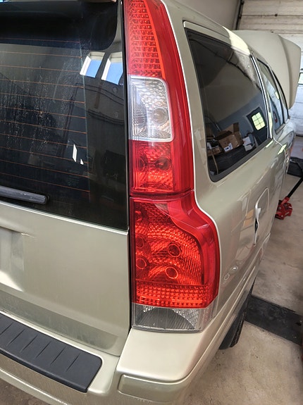 Volvo V70 mk2 facelift takavalot
