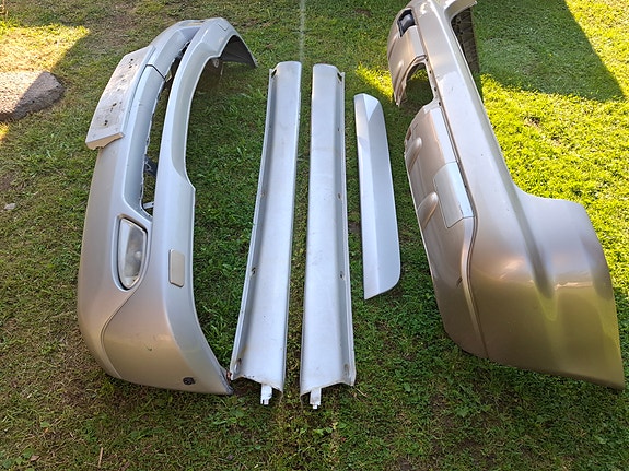 MB  ML w163 puskurit ja helmamuovit.