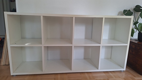 Siistikuntoinen hylly/senkki/lokerikko