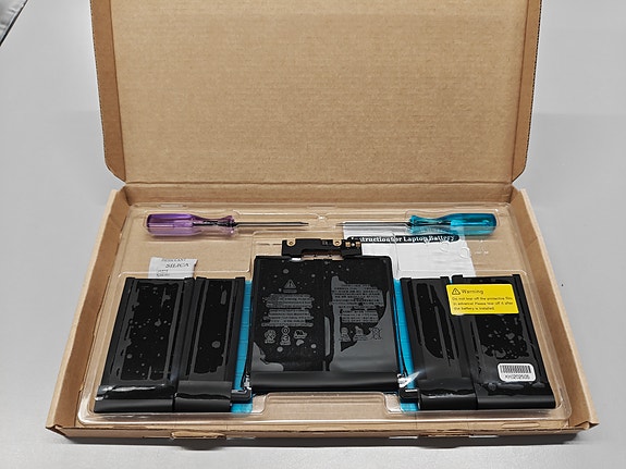 Uusi akku A1964 Battery MacBook Pro 13" A1989 Mid2018 2019 A2251 (2020 Release)