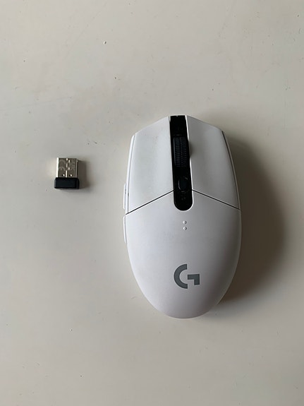 Logitech G305