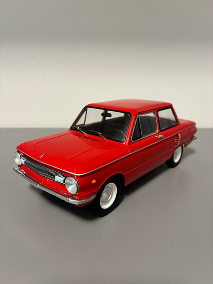 ZAZ-966 Jalta 1:18 Pienoismalli