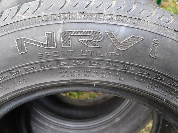 Nokia NRVI 275/55 r17