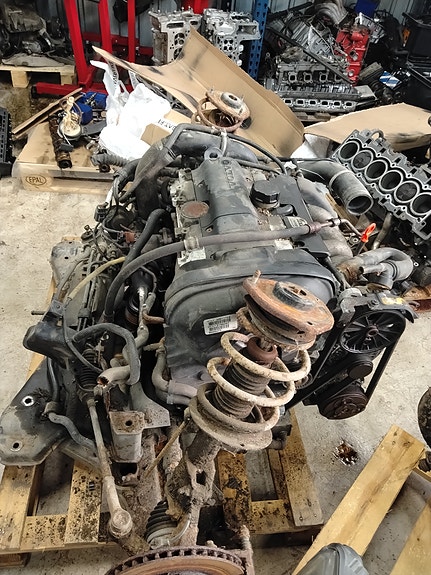 Volvo V40 T4 moottoripaketti