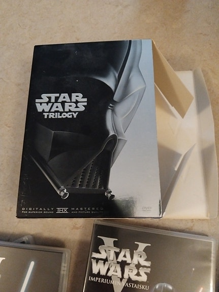 Star Wars Trilogy DVD-boksi (episodit IV–VI, suomitekstit)