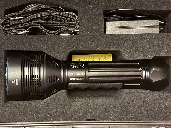 Olight X9R Marauder - ledvalaisin