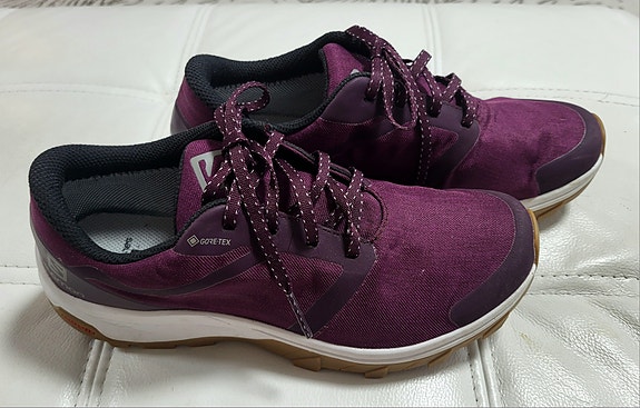 Salomon Gore-Tex ulkoilukengät
