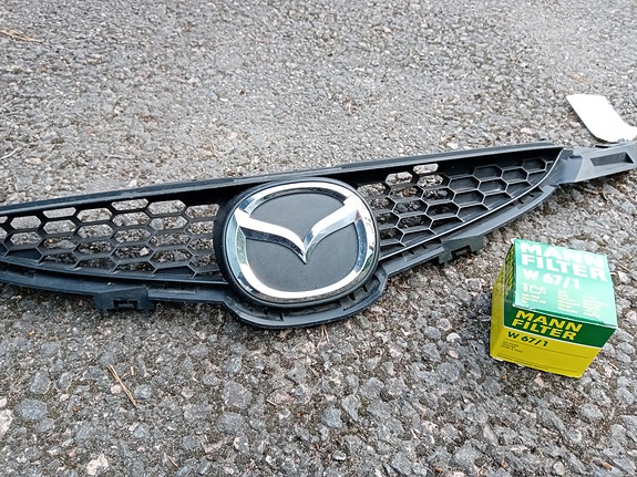 Mazda 2 maski