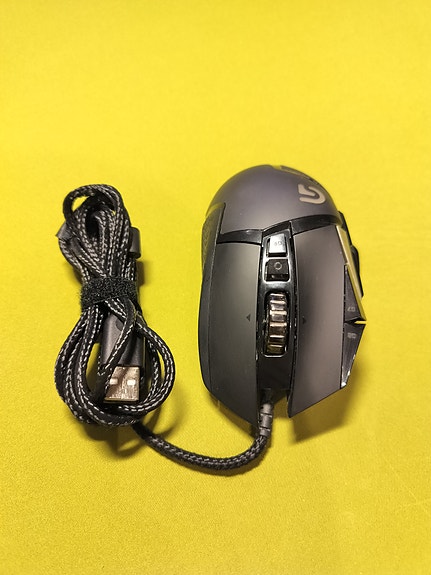 Logitech G502 pelihiiri