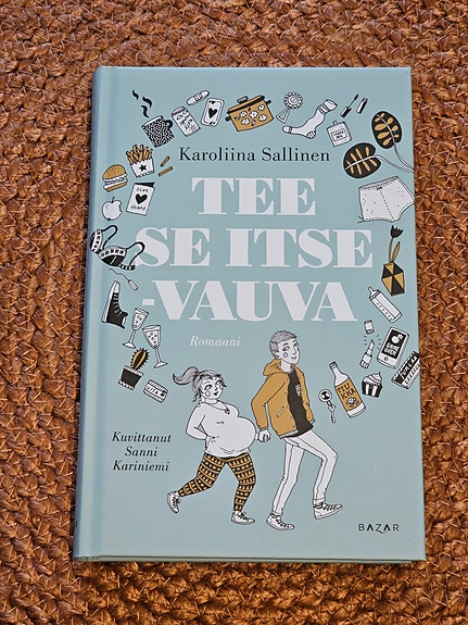 Karoliina Sallinen, Tee se itse - vauva kirja