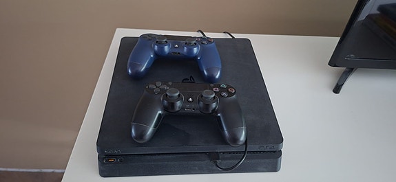 Sony PlayStation 4 konsoli