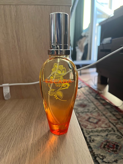 Escada Taj sunset 50 ml pullo