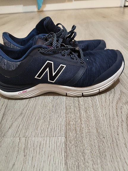 New Balance WX715v3 -treenikengät / lenkkarit, koko 39