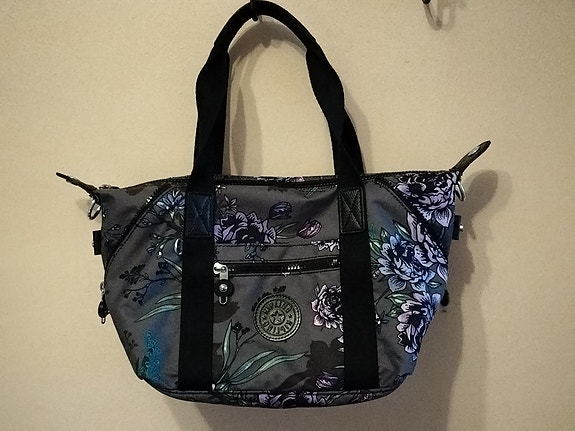 Kipling Art laukku kukkakuvio harmaa-violetti