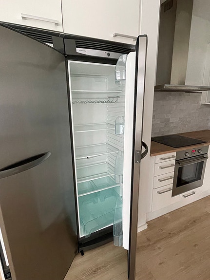 Rosenlew jääkaappi ja pakastin, RST (ruostumaton teräs)