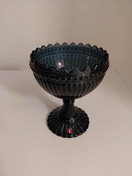 Iittala Kastehelmi jalallinen kulho tummansininen lasi
