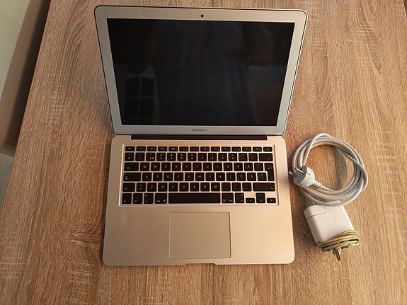 Apple MacBook Air 13" 2017