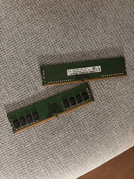 SK Hynix DDR4 8GB RAM-muisti (2 kpl)