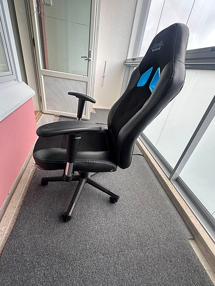 Dacota Gaming Chair – Ergonomic Office & Gaming Chair – Black/Blue