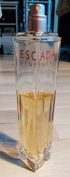 Escada Sentiment - EDP 75ml(60%) hajuvesi