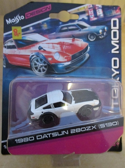Datsun 280 ZX S130 Coupe 3 door White 1980 Maisto Tokyo Mod 1:64 pienoismalli