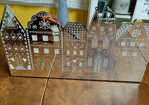 Partylite Lumottu piparkakkutalo