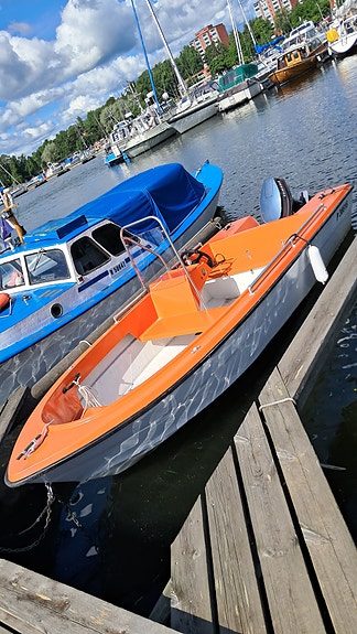 Timola 435 R + 20hv Yamaha ja rek.traileri