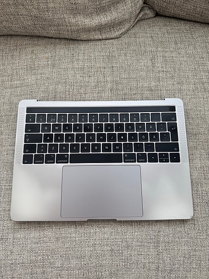 Apple MacBook Pro 13” 2016, Touch Bar
