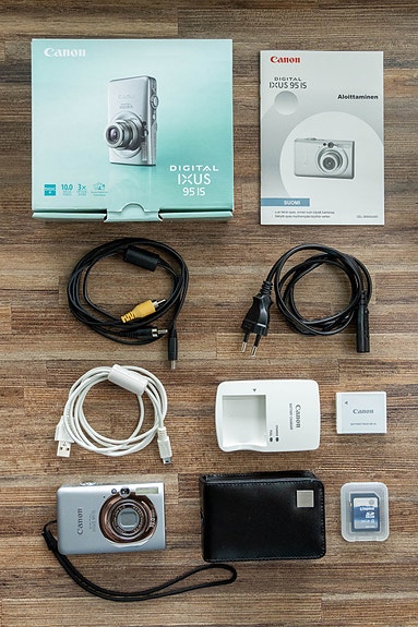Canon IXUS 95 IS + IXUS nahkakotelo