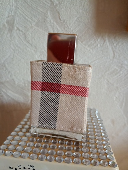 BURBERRY   VARATTU