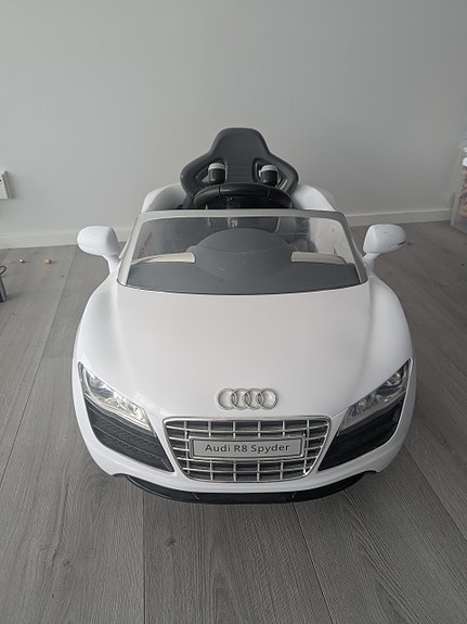 Lasten sähköauto