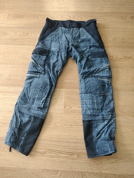 MP-asu housut L/52