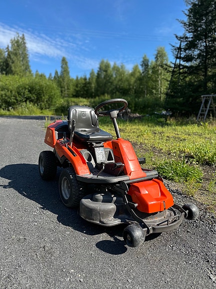 Husqvarna Rider 216 Awd ajoleikkuri