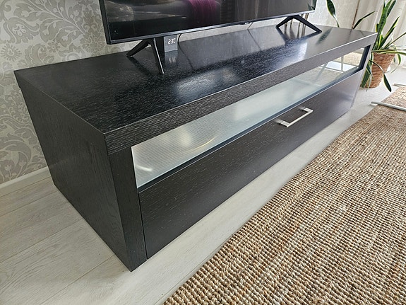 Musta BoConcept tv-taso