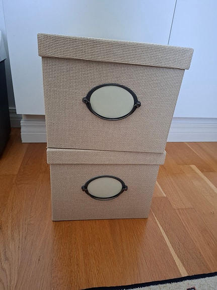 2 x Ikean Kvarnvik säilytyslaatikko