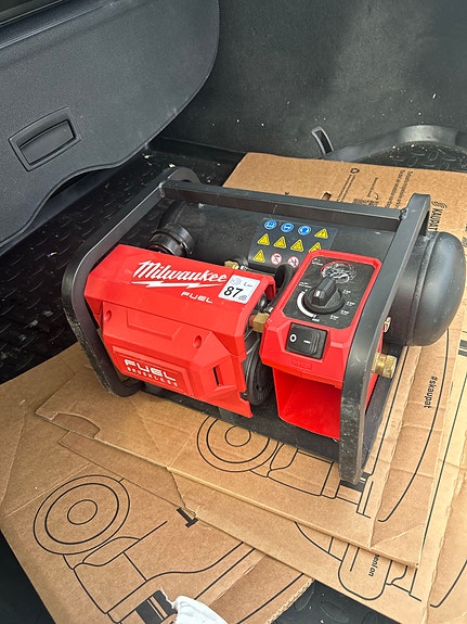 Milwaukee M18 Fuel kompressori