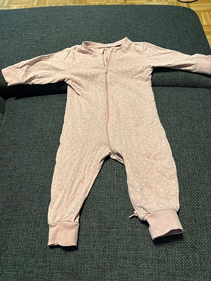 Lindex kissa yöhaalari koko 74