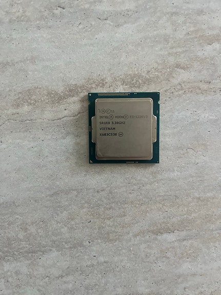 Intel Xeon E3-1230 v3 (vastaa i7-4770) | LGA1150