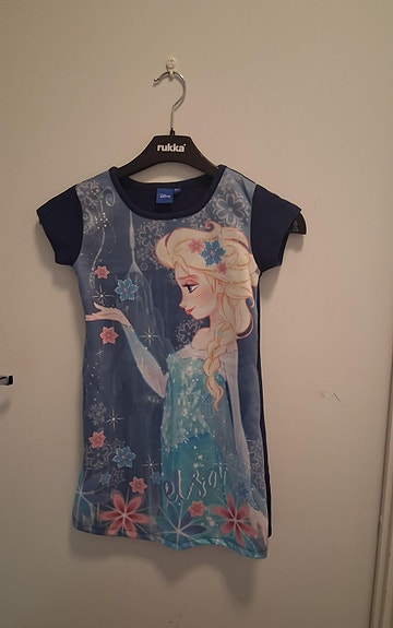 Frozen mekko, koko 140