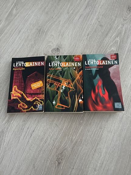 Leena Lehtolainen kirja 3kpl Maria Kallio Kuparisydän, Ennen lähtöä, Sukkanauha