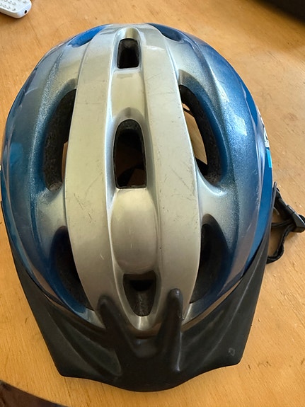 Bicycle helmet