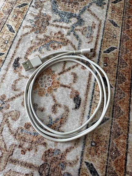 Apple Lightning USB -latauskaapeli