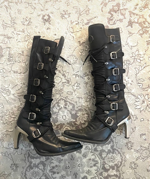 New rock bootsit