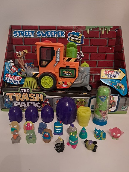 Trash Pack lakaisuauto+hahmoja