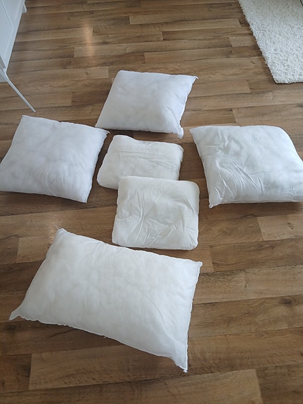 IKEA valkoiset tyynyt